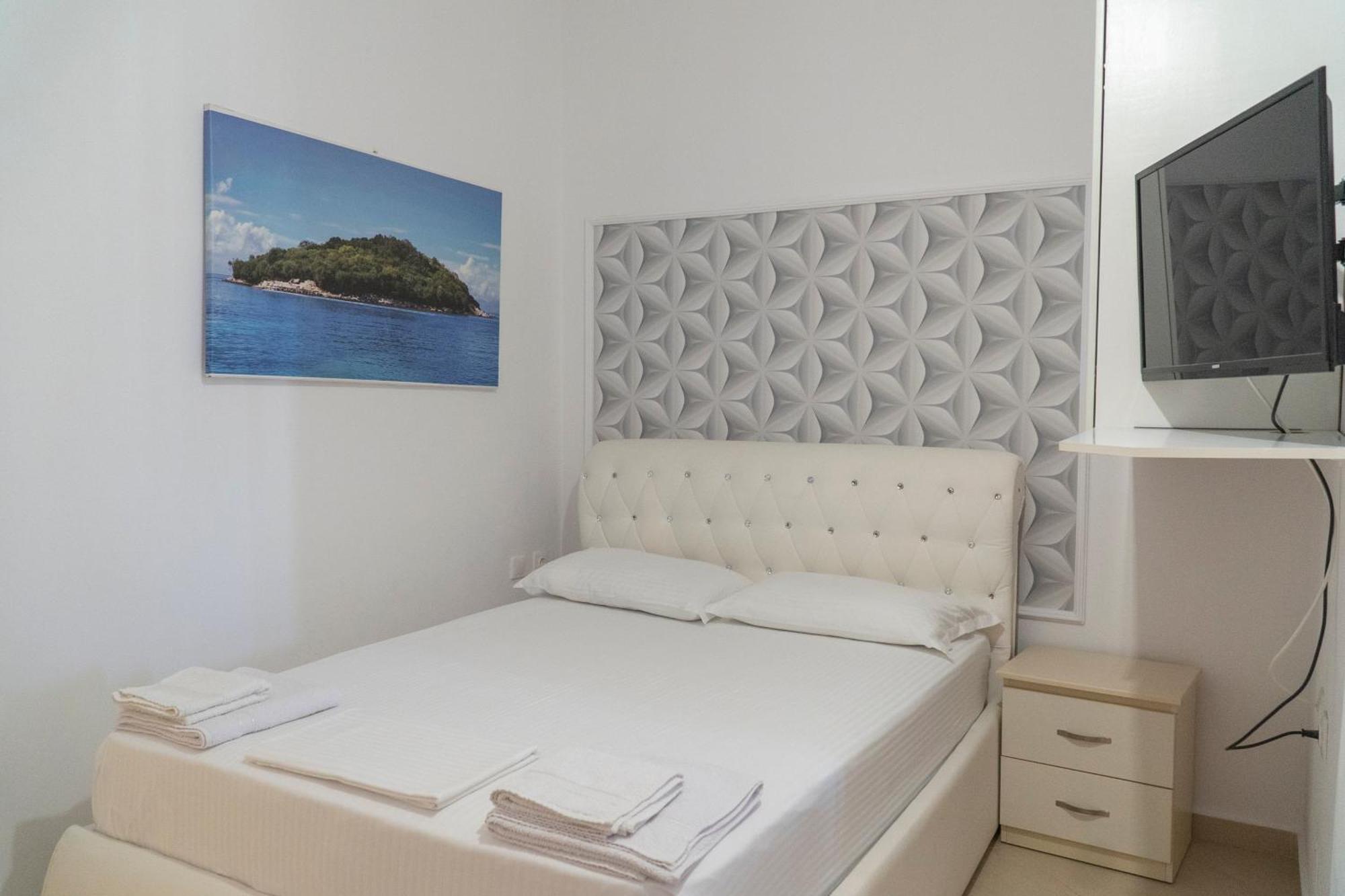 Oleva Studio'S & Apartment Ksamil Bagian luar foto
