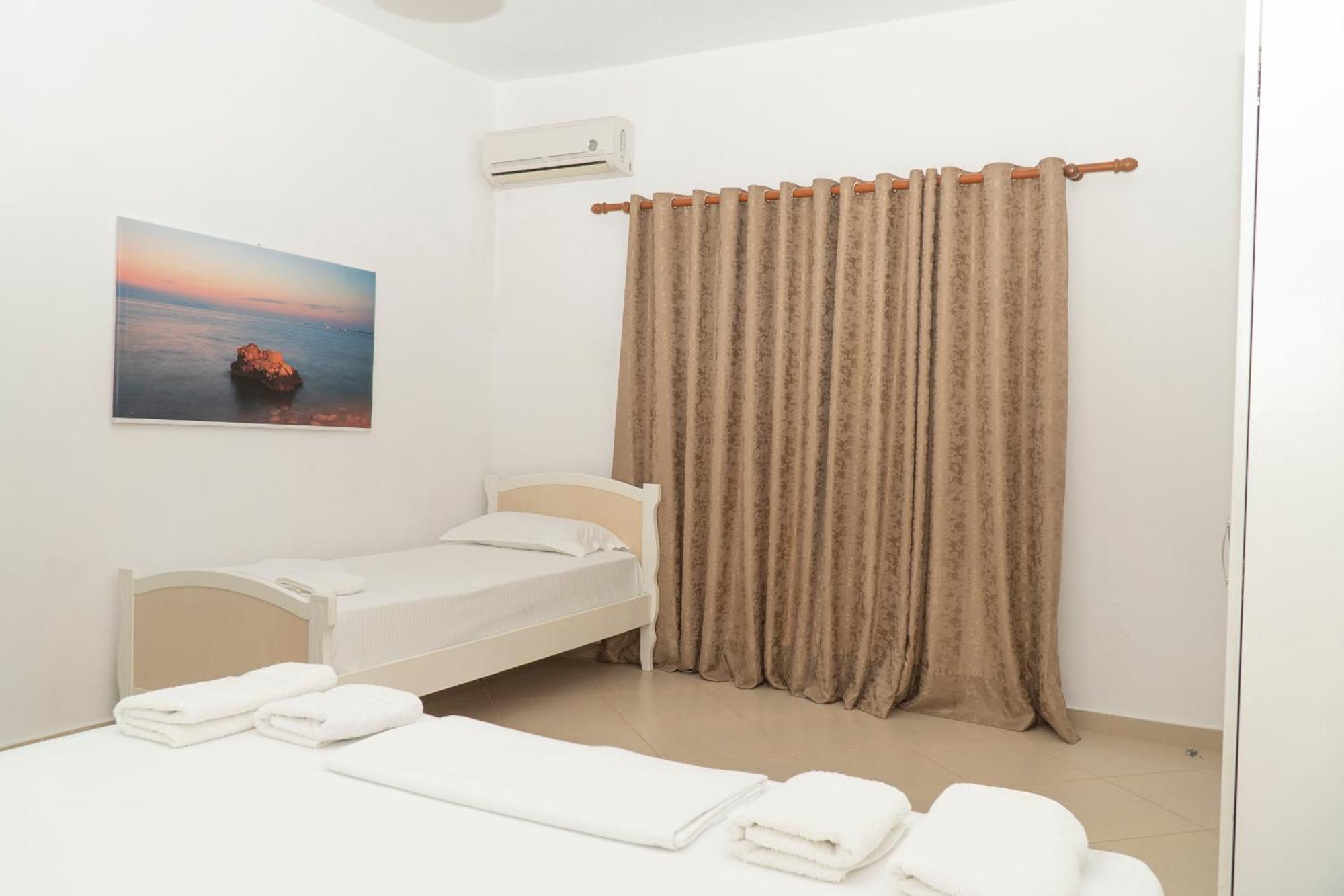 Oleva Studio'S & Apartment Ksamil Bagian luar foto